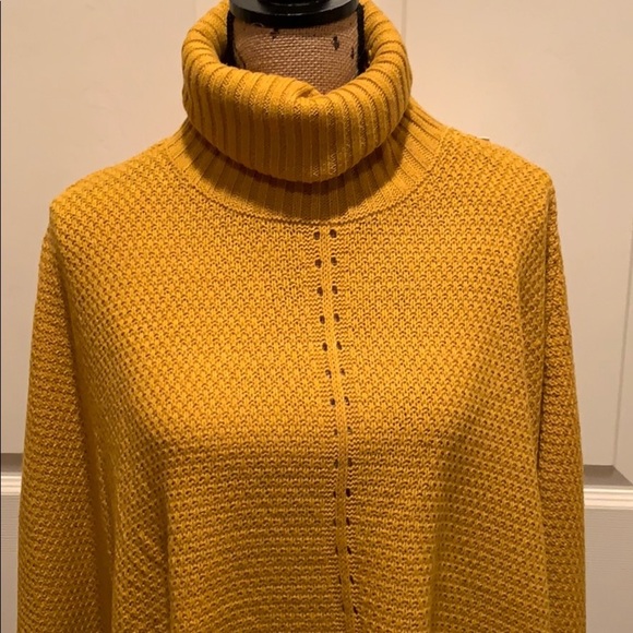 Mustard yellow sweater shawl with side but… - Picture 2 of 6